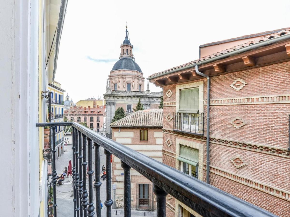 Apartamento Cava Baja Alquiler Temporal Madrid Exterior photo